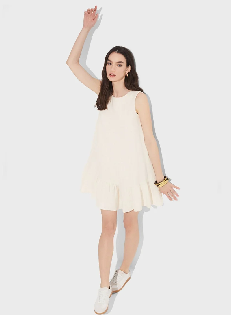 JUNE Ruffled Sleeveless Dress
