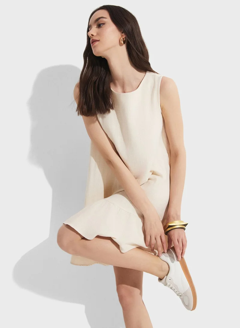 JUNE Ruffled Sleeveless Dress