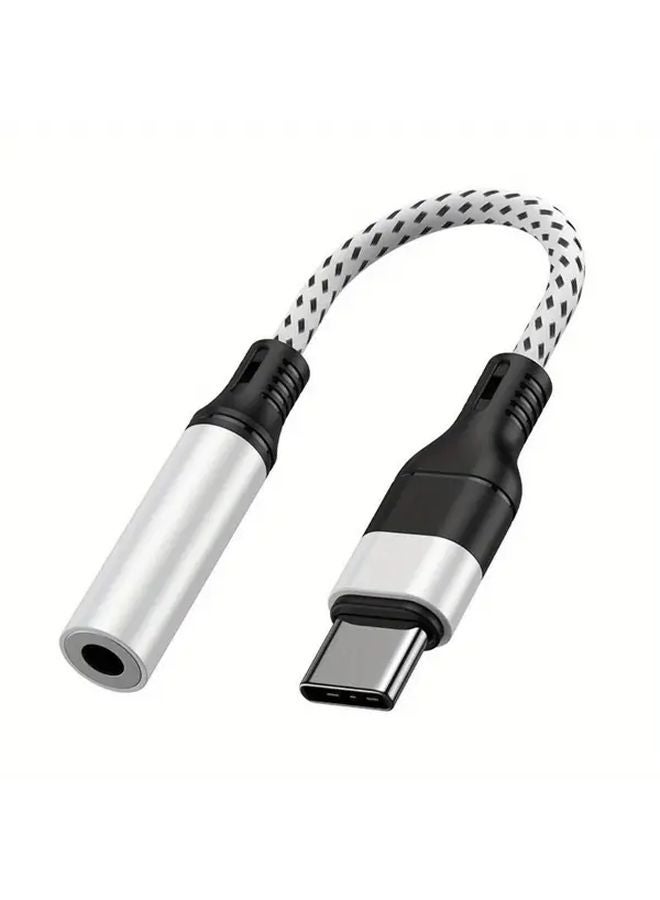 Black USB C to 35mm Audio Cable Adapter with Data Transfer and Power Delivery - Image 2