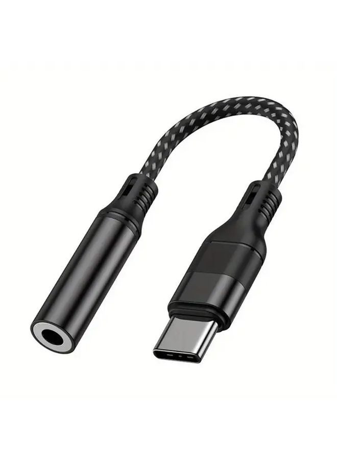 Black USB C to 35mm Audio Cable Adapter with Data Transfer and Power Delivery - Image 4