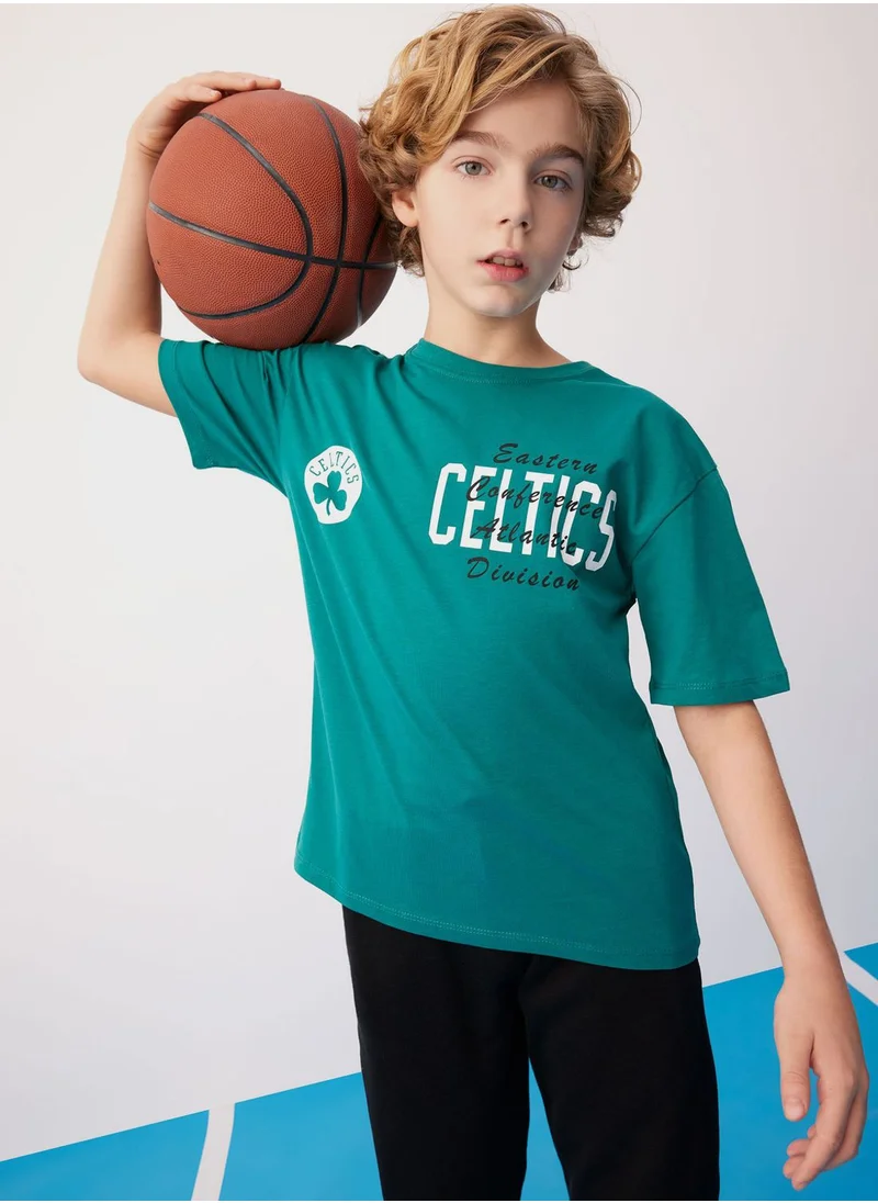 DeFacto Oversize Fit Boston Celtics Licensed Short Sleeve