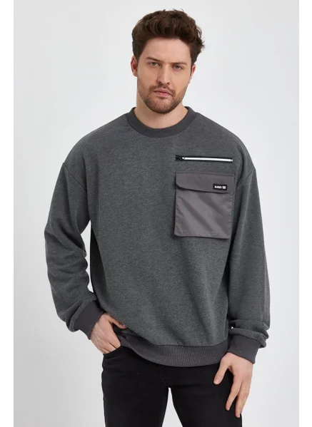 الكسندر جاردي Pocket Detail SWEATSHIRT
