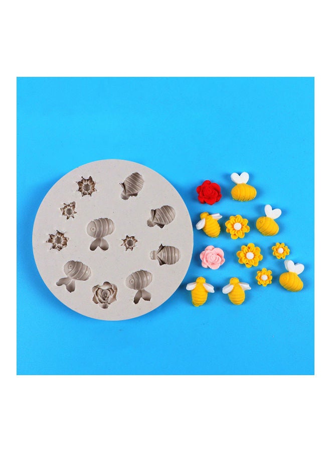 Flower Shape Chocolate Pastry Baking Mold Light Grey 9.1cm - Image 1
