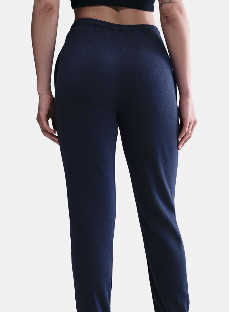 Nike Women’s Nike Sportswear Chill Fleece High-Rise Sweatpants - Image 4