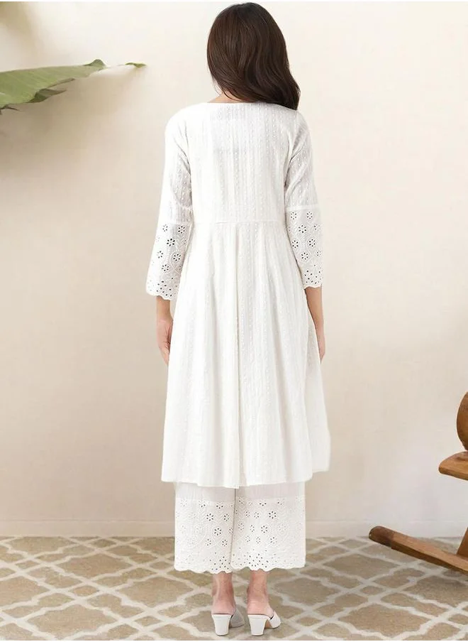 ISHIN Off White Kurta Set Straight Fit 3/4 Sleeve Sleeve made from Cotton featuring Self Design design and Round Neck neckline - Perfect for Ethinic!