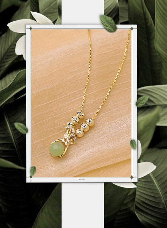 Hilyagems Lady's necklace, a luxurious and high-end elegant necklace. This is a stylish and charming lady's necklace, made of stainless steel and plated with gold. The lines are smooth and the design is unique. It is suitable for giving as a gift and can be worn in various occasions. - Image 5