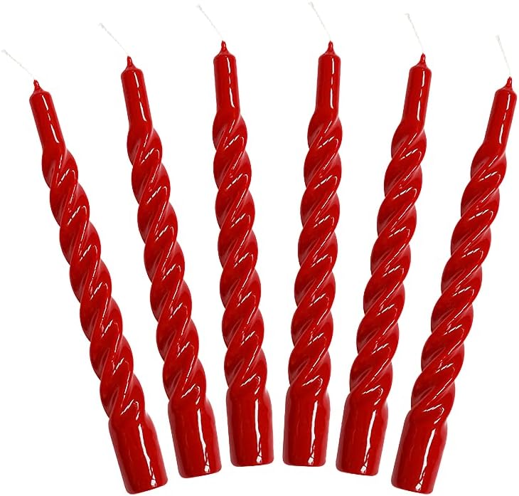 شموع “Candles with a Twist®”， مصنوعة في إيطاليا، متوفرة بـ 25 لونًا، شموع ملتوية طويلة الاحتراق، مطلية، مجموعة هدايا من الشموع بدون رائحة، 6 قطع. الحجم: 2.2 × 21 سم (لون أحمر داكن). - Image 1