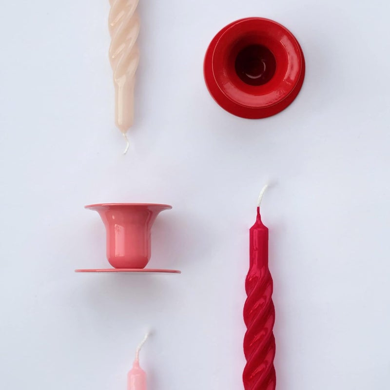 شموع “Candles with a Twist®”， مصنوعة في إيطاليا، متوفرة بـ 25 لونًا، شموع ملتوية طويلة الاحتراق، مطلية، مجموعة هدايا من الشموع بدون رائحة، 6 قطع. الحجم: 2.2 × 21 سم (لون أحمر داكن). - Image 5
