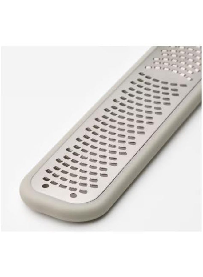 Uppfylld Handheld Grater in Off-White - Image 3