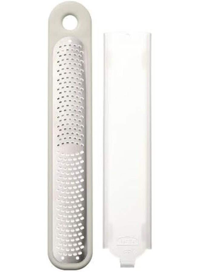 Uppfylld Handheld Grater in Off-White - Image 1