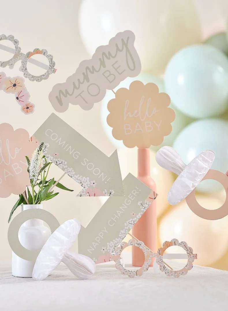 Ginger Ray Ginger Ray Floral Baby Photo Booth Props - 15 Piece Set for Baby Shower Decorations Fun Floral Theme Ideal for Gender Reveal and Newborn Photography