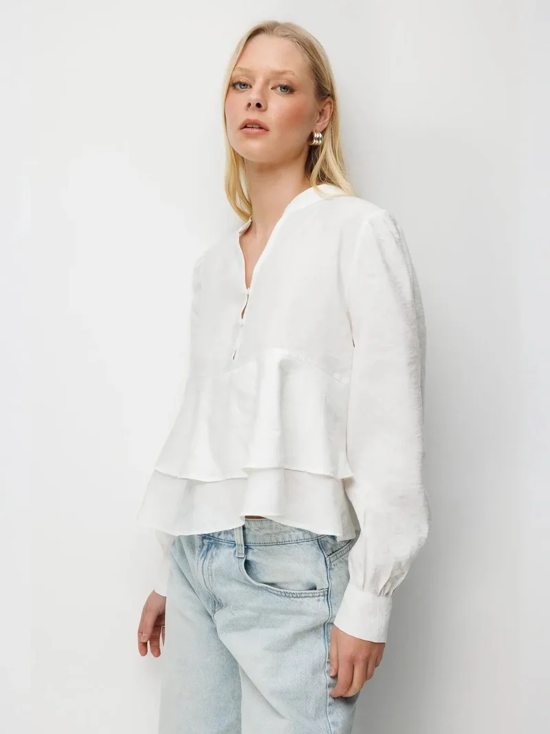 ميكسراي MIXRAY Frilly V-Neck Button-Up Blouse