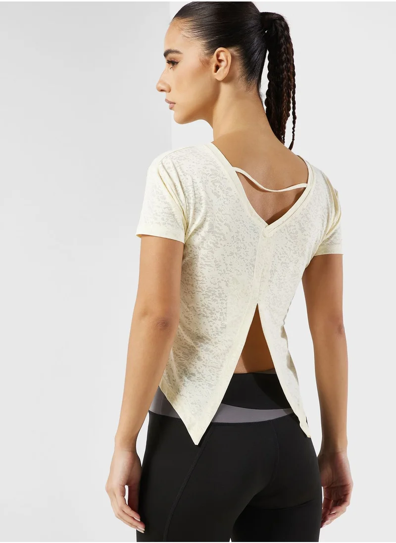 FRWD Strappy Back Slit Hem T-Shirt