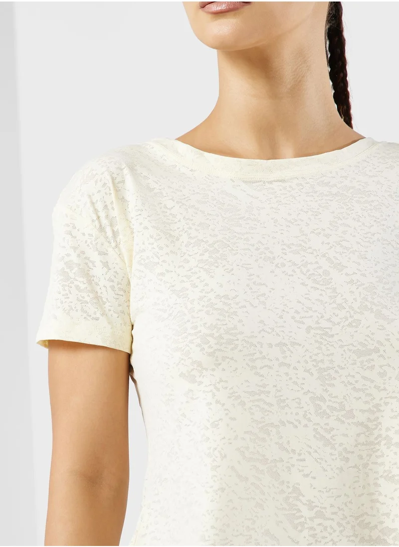 FRWD Strappy Back Slit Hem T-Shirt