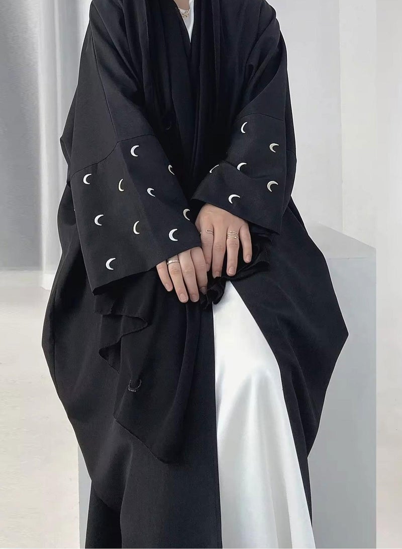 Saraia عباءة سوداء أنيقة مع تطريز هلال على الأكمام - Image 3