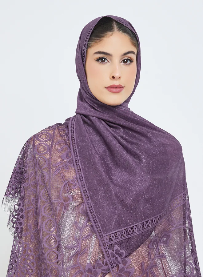 أميرة حجاب بتفاصيل دانتيل
