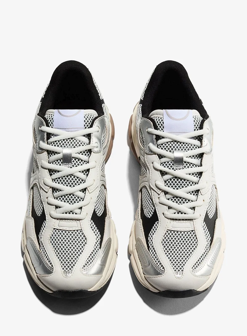 اتش اند ام حذاء رياضي بنعل سميك