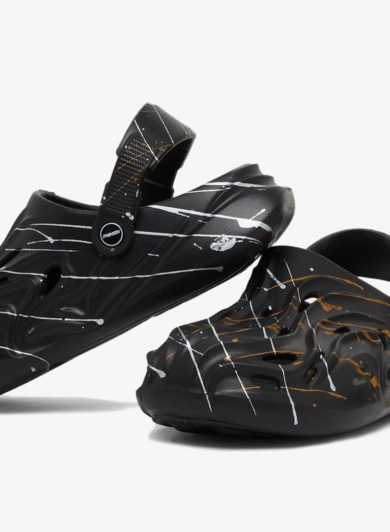 ستايلي كلوغز بطبعة منحوتة وسهل الارتداء - Image 4