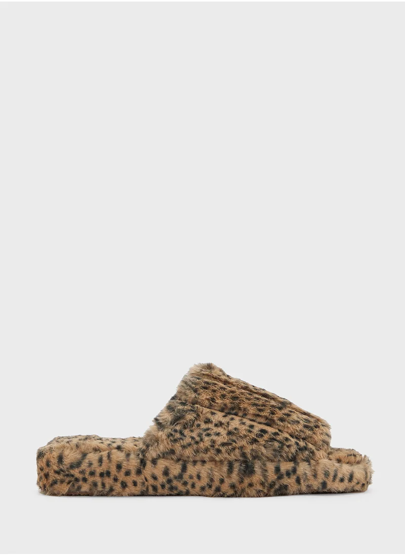 جينجر Platform Casual Bedroom Slipper