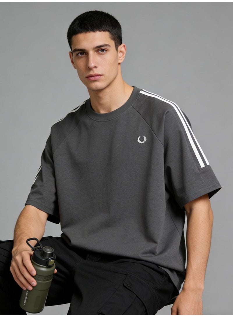 FRED PERRY T-shirts for men and women, high-grade cotton loose short sleeves, classic logo three-dimensional logo, retro street clothes for men and women. Shoulder striped short sleeve design - Image 1