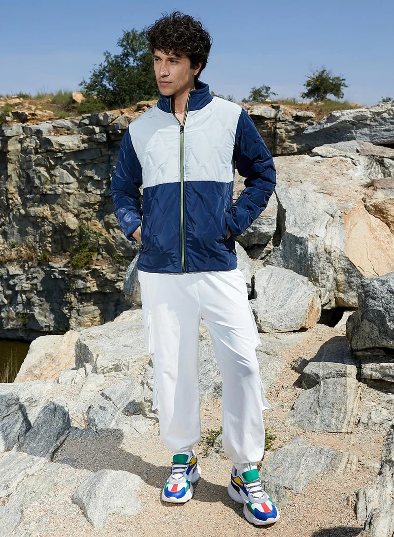 كامبوس سوترا Men's Navy Blue & Light Grey Contrast V Quilted Puffer Jacket