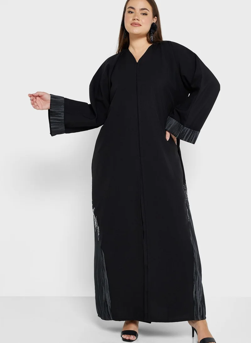 Khizana Embellished Detail Abaya With Sheila