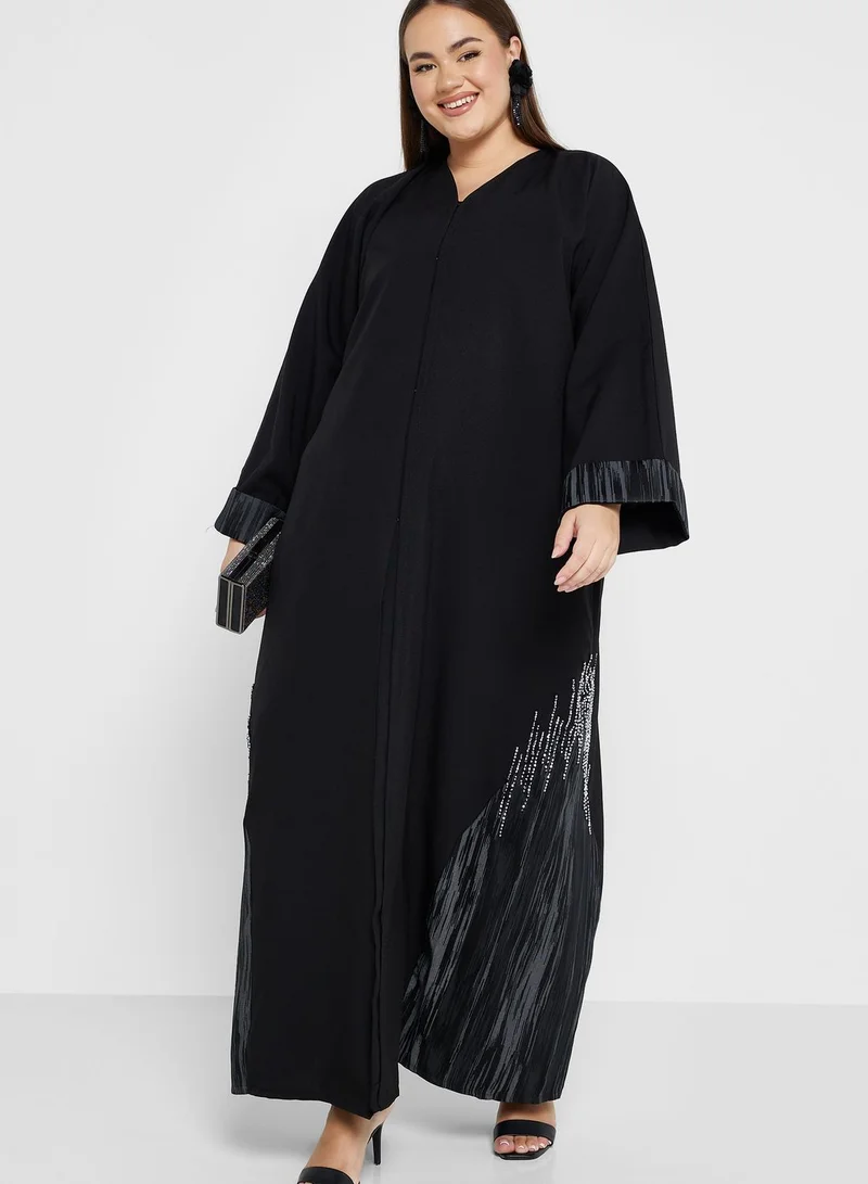 Khizana Embellished Detail Abaya With Sheila