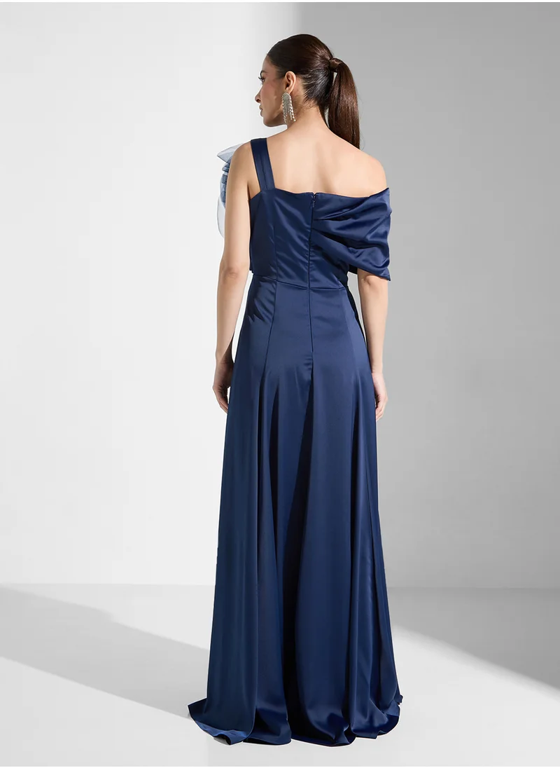 Iyra Bow Detailed Maxi Dress