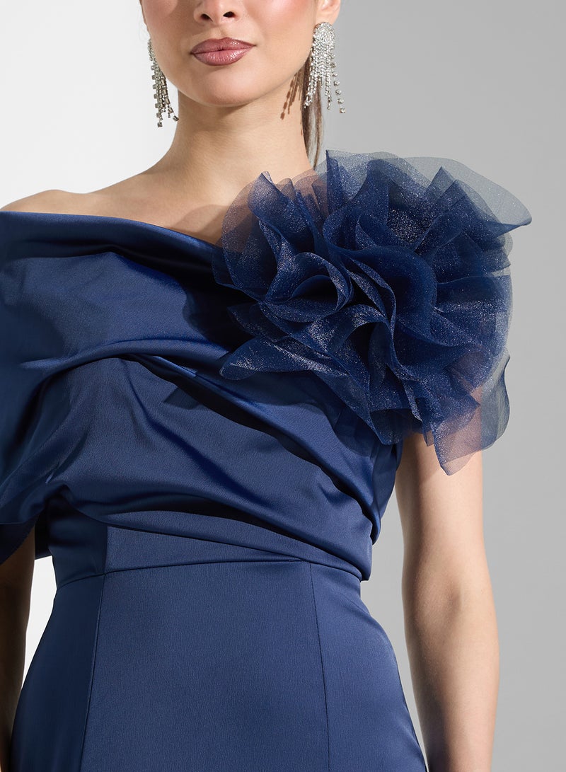 ايرا فستان سهرة بنقوش الزهور - Image 3