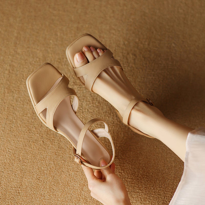 2024 Summer College Style Middle Heel Strip 31-43 Size Size Open Toe Buckle Women'S Sandals - Image 4