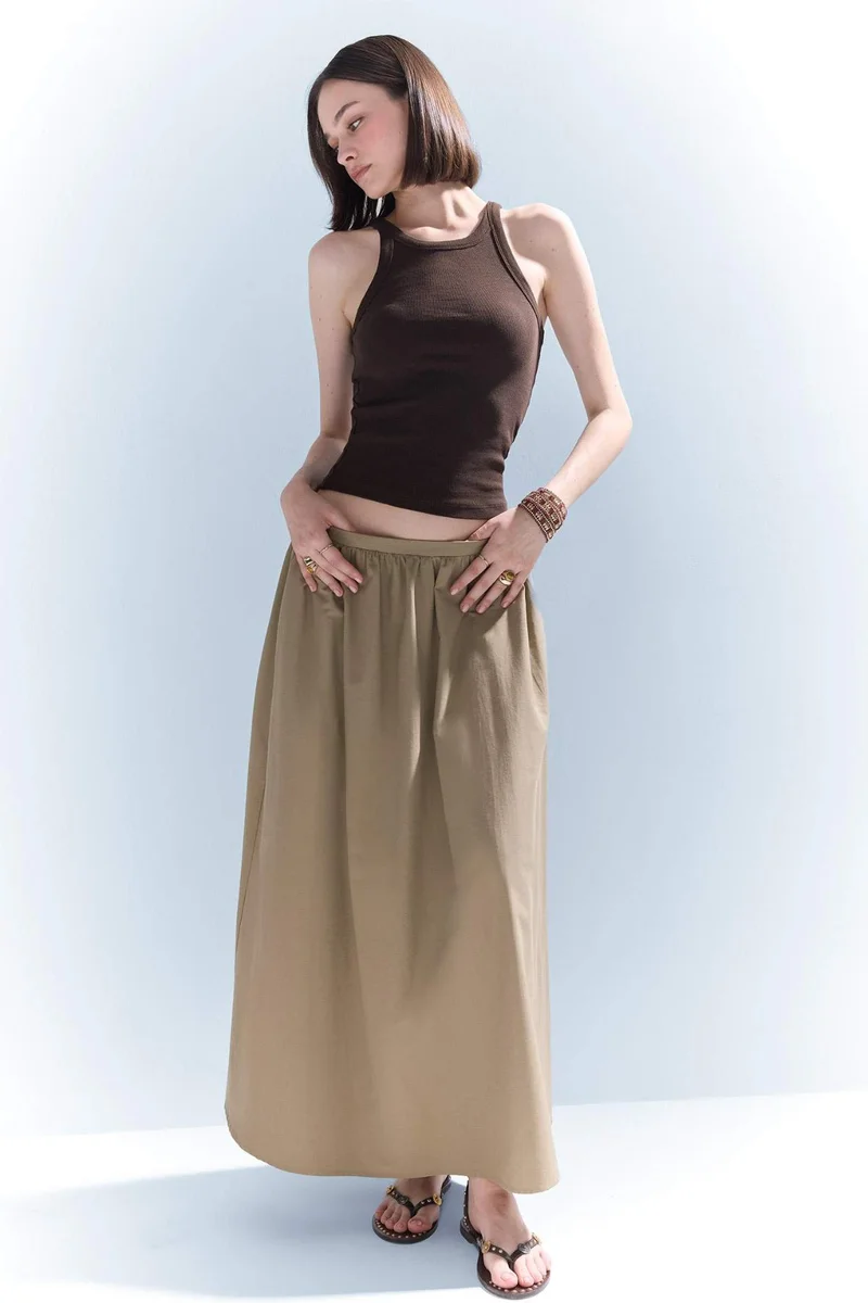 ديفاكتو A Cut Poplin Half Lining Normal Waist Midi Skirt