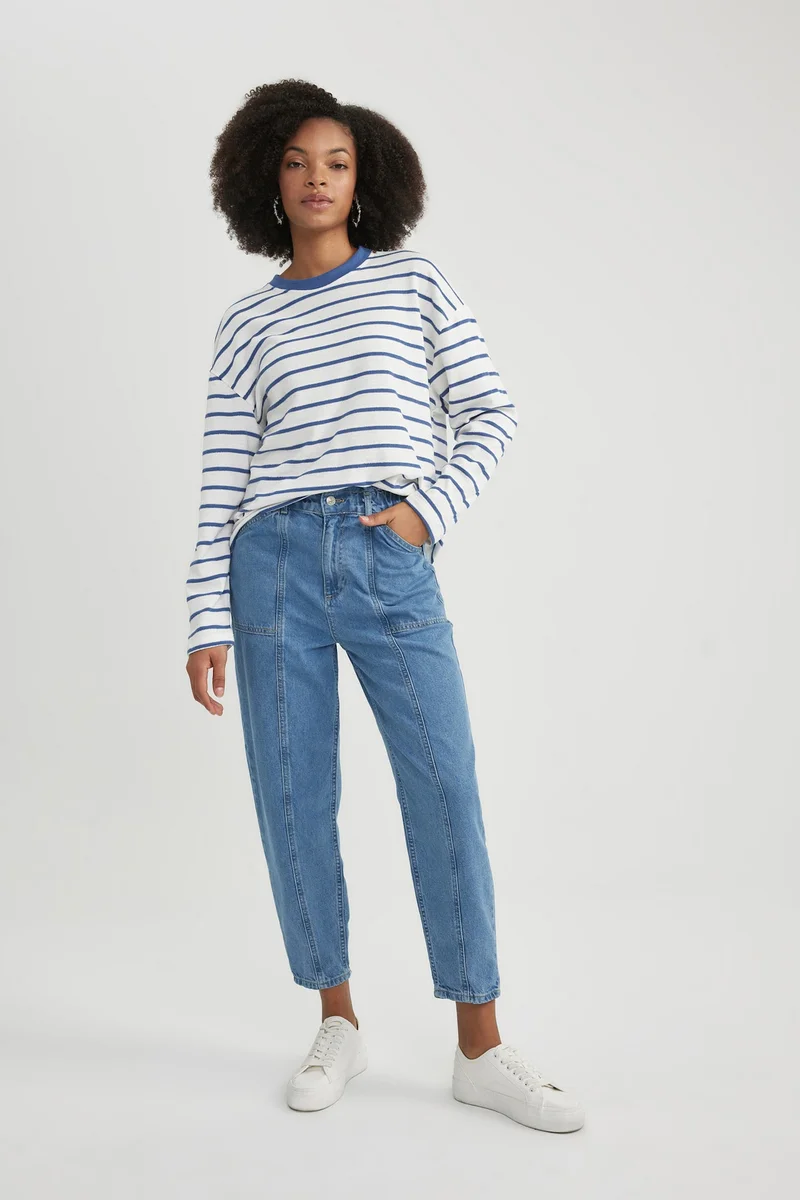 ديفاكتو Crew Neck Long Sleeve T-Shirt