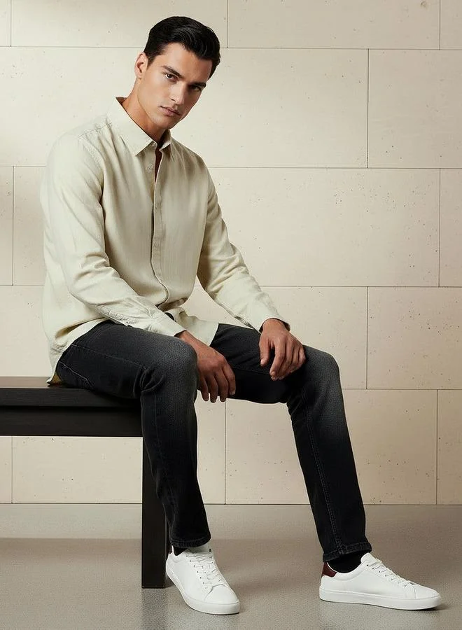 سبلاش فيڤ Men Regular Fit Collared Long Sleeve Shirt