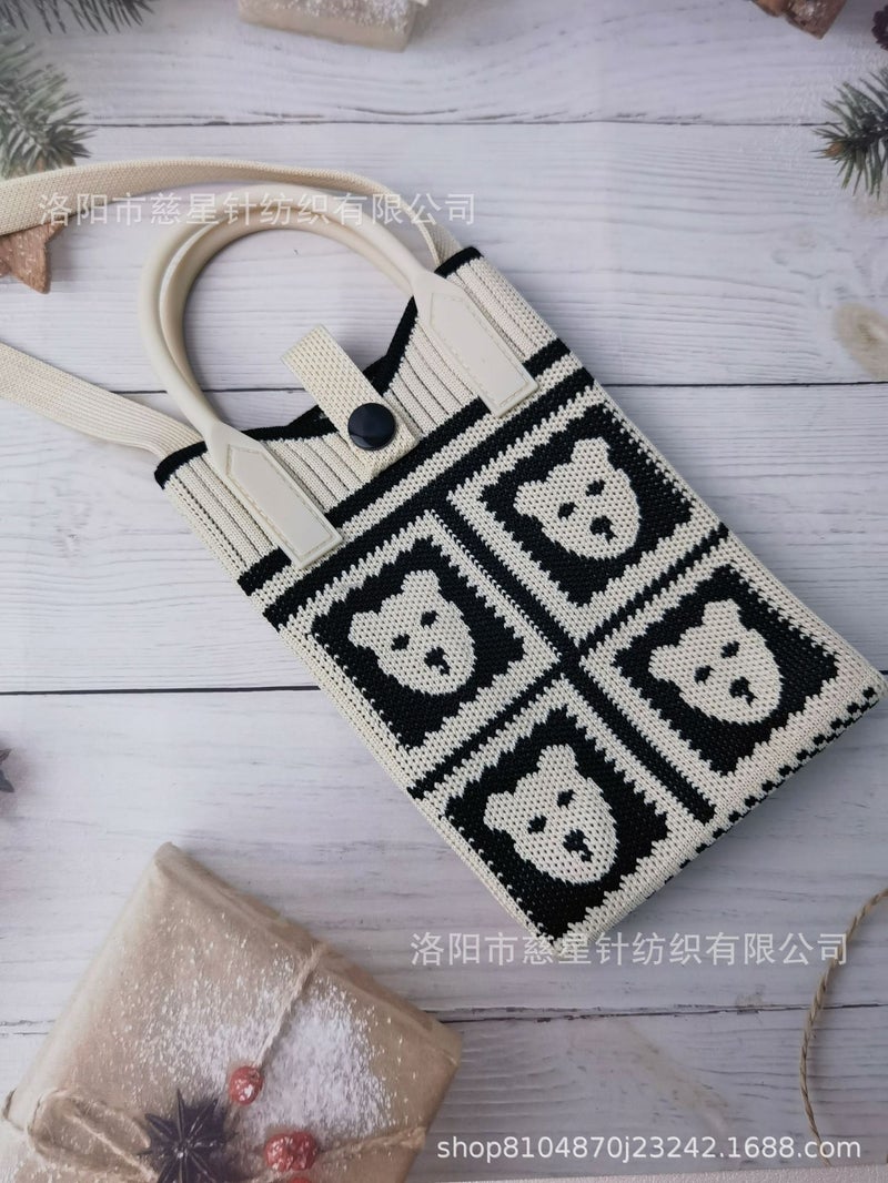 2025 Autumn New Style Girl'S Heart-Shaped Handbag For Carrying Mobile Phones, Knitted Crossbody Bag, Portable Textured Small Handbag - Image 1