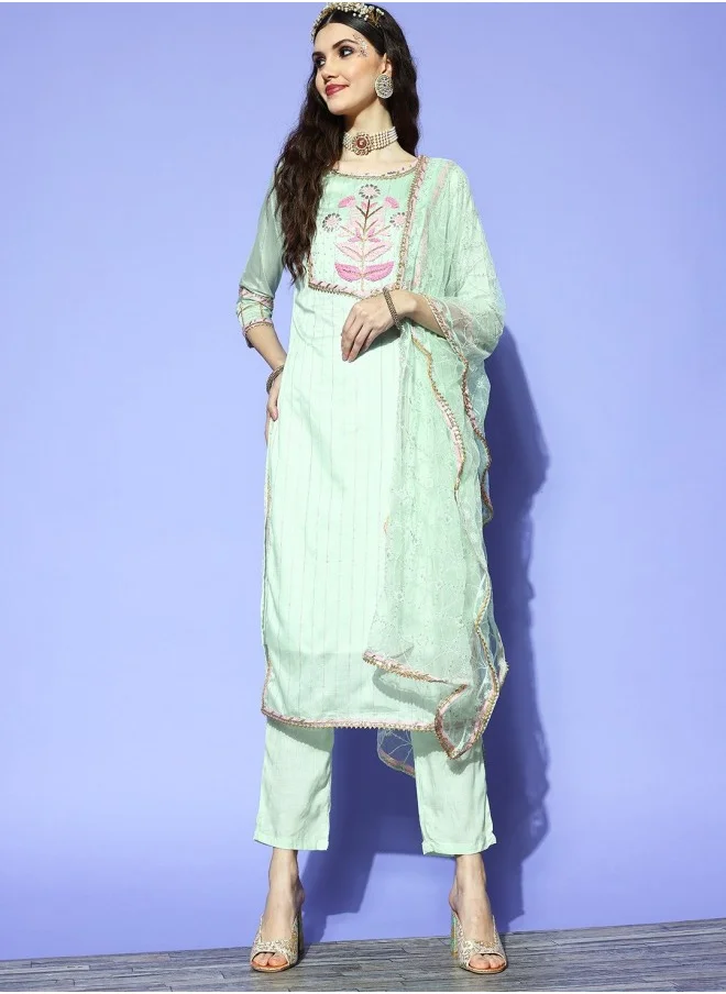 ISHIN Women Floral Embroidered Kurta With Trousers & With Dupatta