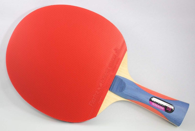 BUTTERFLY مضرب تنس طاولة ناكاما S-8 من باترفلاي – مضرب بينغ بونغ محترف معتمد من ITTF – مطاط تنس طاولة فليكسرا وطبقة إسفنجية سميكة – يتضمن 2 كرة بينغ بونغ، أحمر/أسود - Image 3