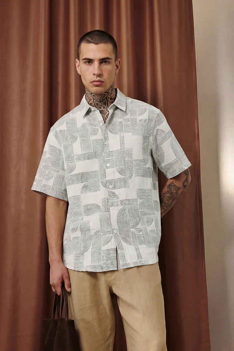 SNITCH Off-White Geometric Half Sleeve Boxy Casual Shirt