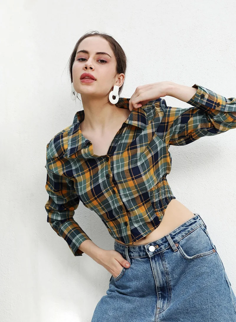 بينيا كولادا قميص نسائي قصير منقوش من قماش الترتان متعدد الألوان