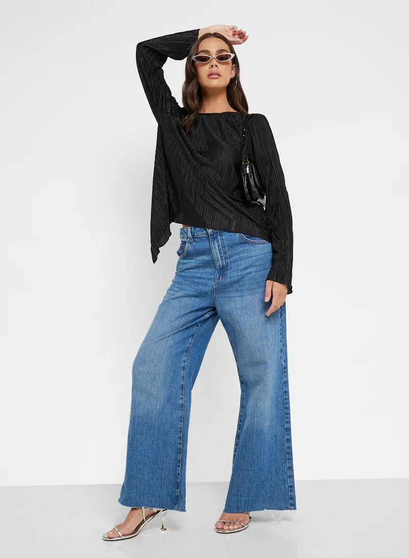 Ginger Pleated Long Sleeves Top Withopen Back
