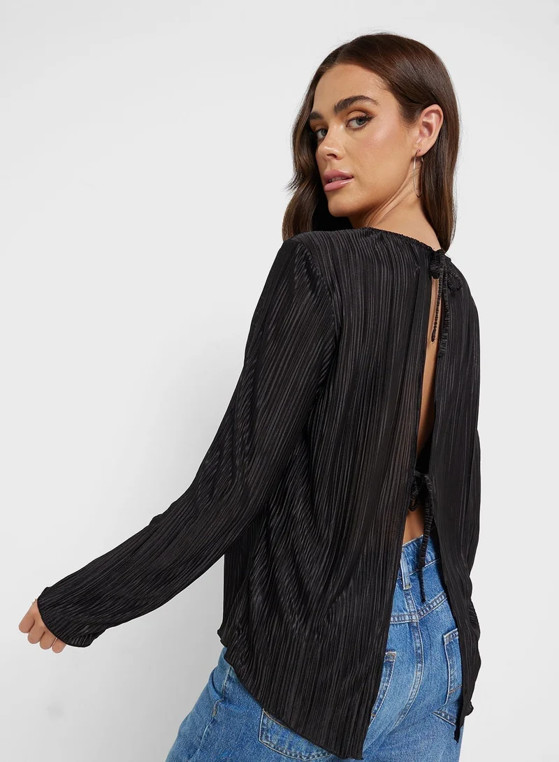 Ginger Pleated Long Sleeves Top Withopen Back