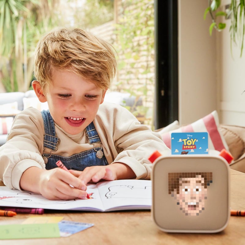 Yoto The Solar System – 9 Kids Audiobook Cards for Educational Screen-Free Listening, Ages 6+ - Image 3