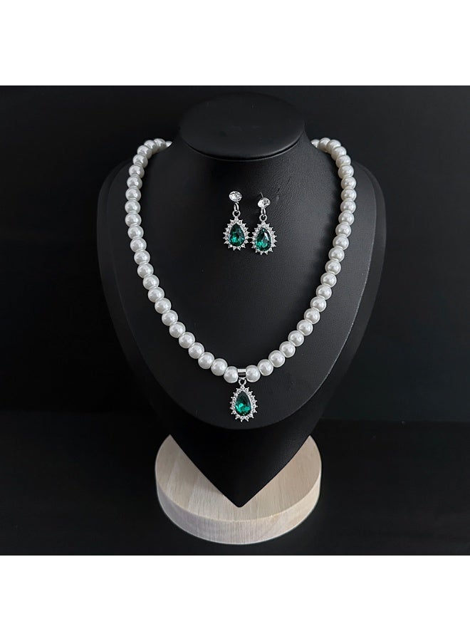 NIBEMINENT Vintage European-American Style Emerald Green Necklace and Earring Set