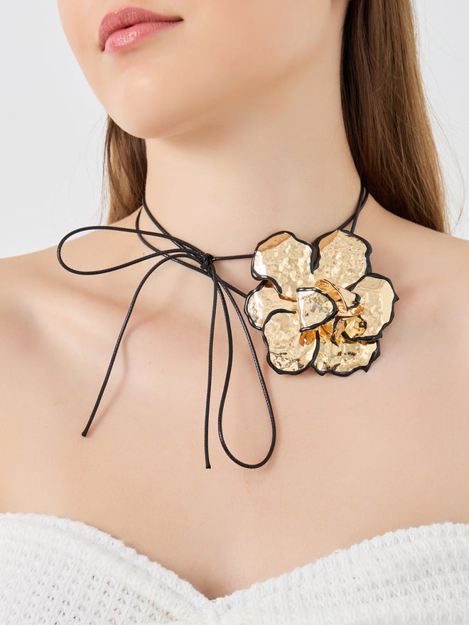 Styli Styli Flower Accent Thread Choker Necklace  - Image 1
