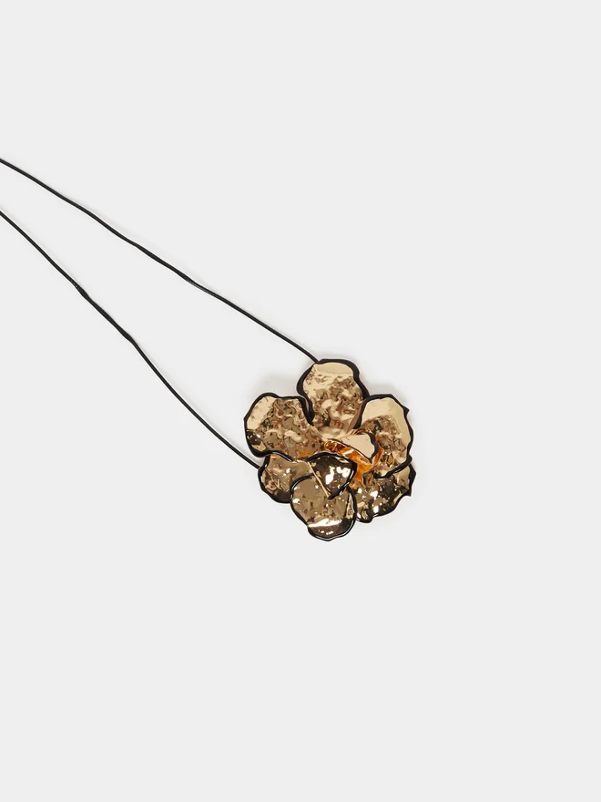 Styli Styli Flower Accent Thread Choker Necklace