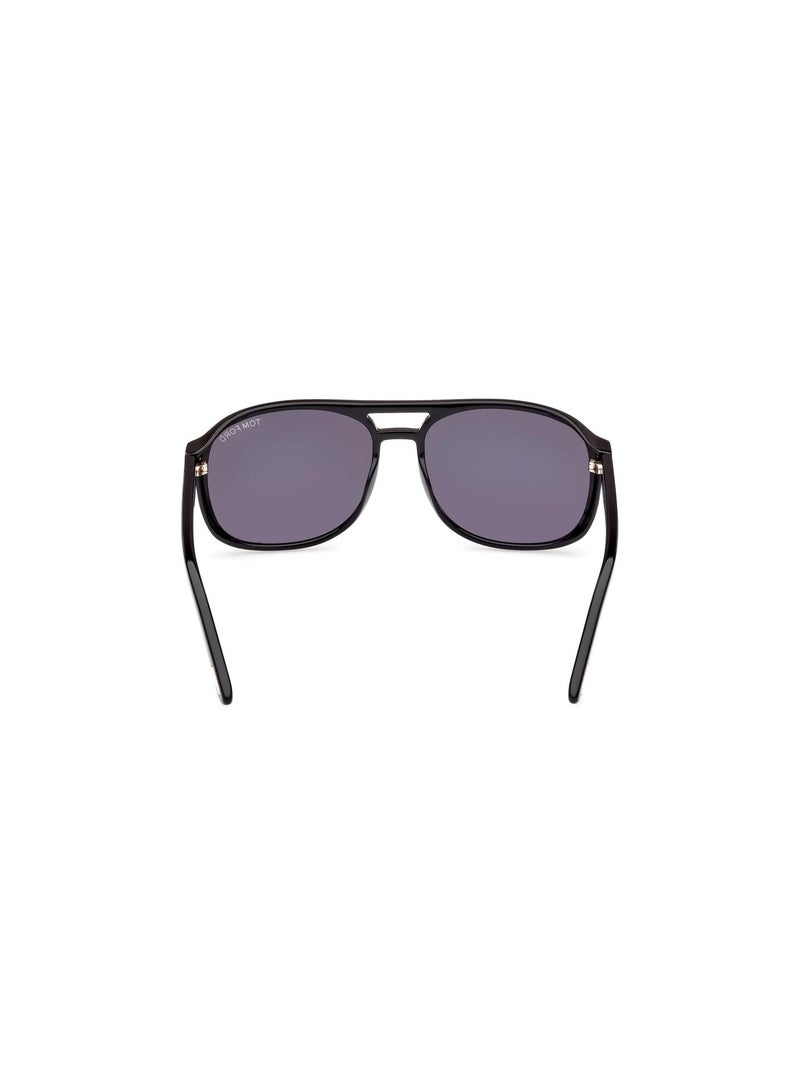 توم فورد نظارات شمسية رجالية من توم فورد روسكو FT1022 01A بإطار كامل - Image 2