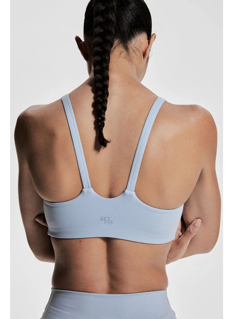 H&M Medium Support Sports bra in SoftMove™