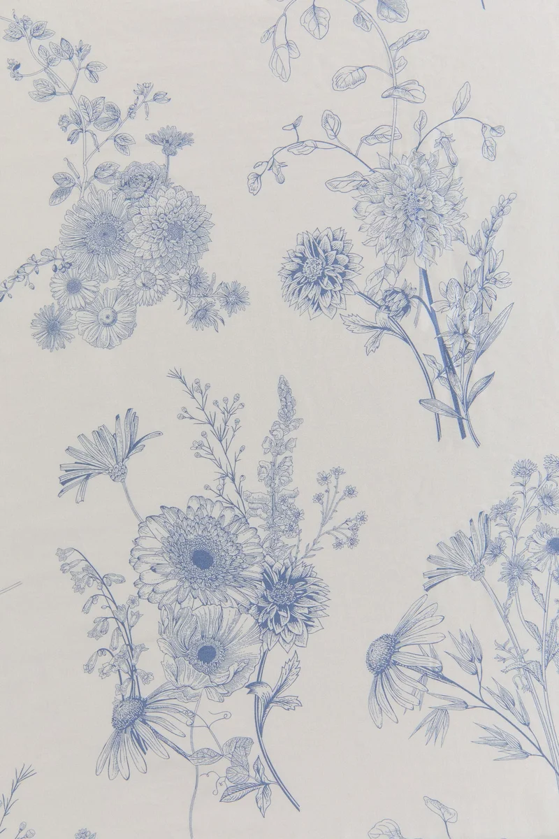 H&M Patterned satin fitted sheet