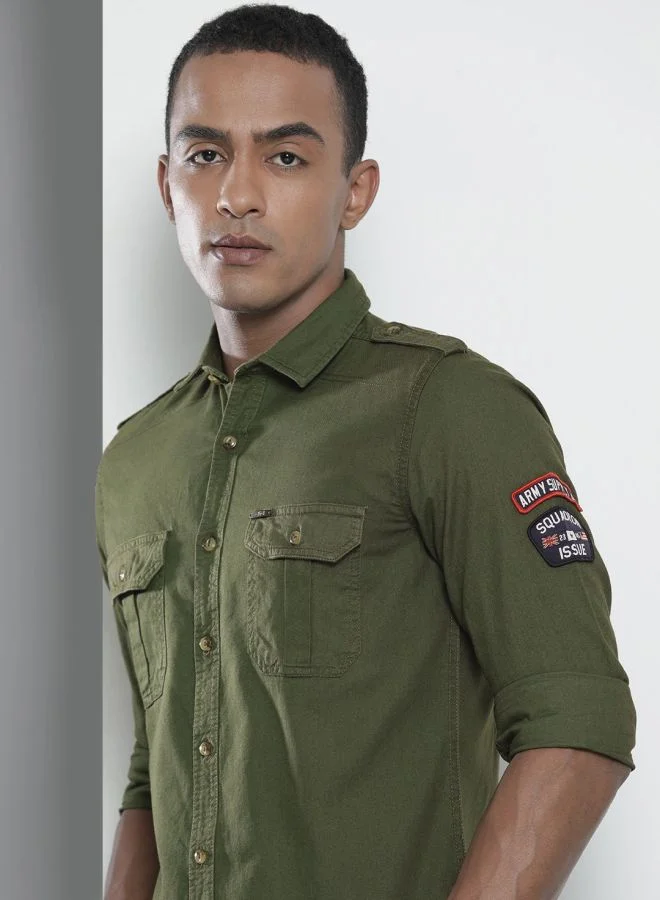 The Indian Garage Co Men Slim Fit Solid Full Sleeves Spread Collar Double Flap Pocket Casual Shirt