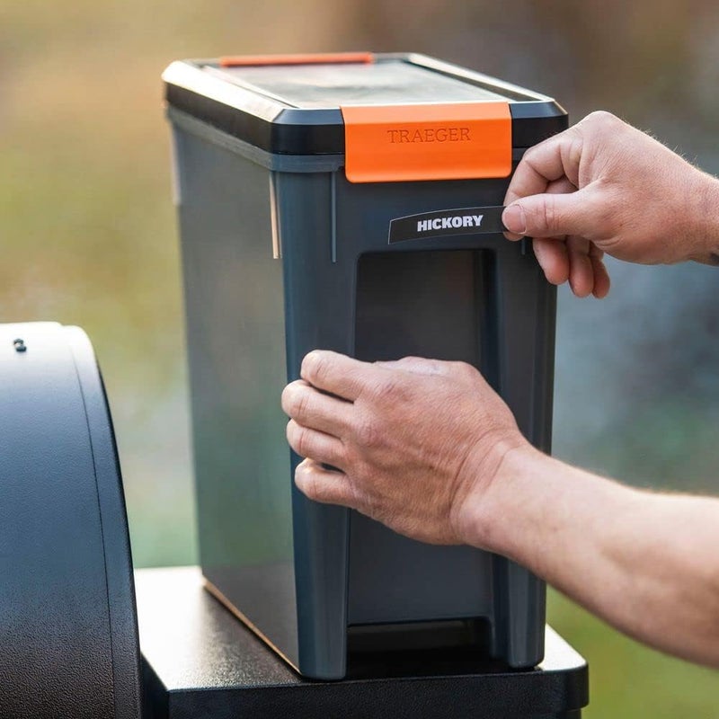 Traeger صندوق تخزين كريات Traeger Staydry مع غطاء، سعة 22 رطلاً - Image 4