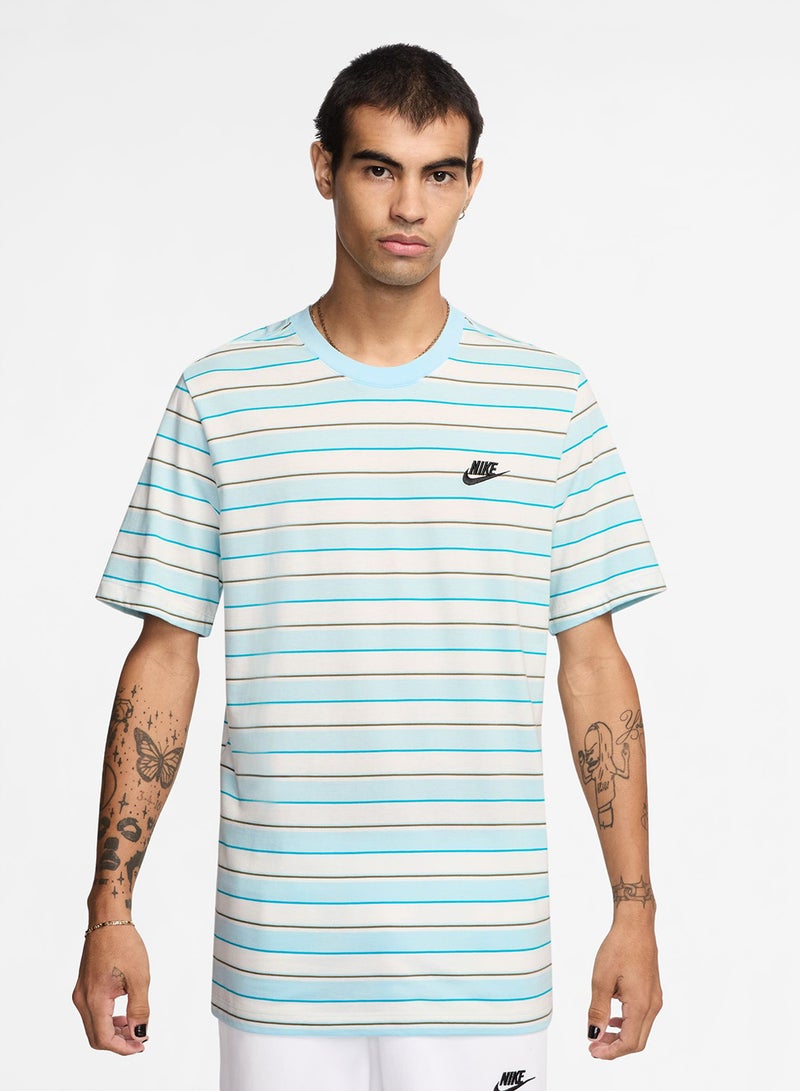 Nike Nsw Club Stripe T-Shirt  - Image 1